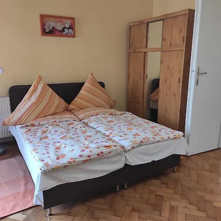 Anna Apartment *